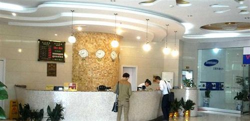 Jiujiang Bonnie Express Business Hotel Esterno foto