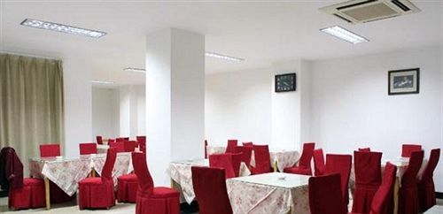 Jiujiang Bonnie Express Business Hotel Esterno foto